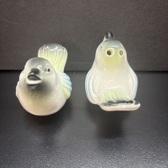 Vintage Ceramic Bird Salt & Pepper Shaker Set - Picture 2 of 3